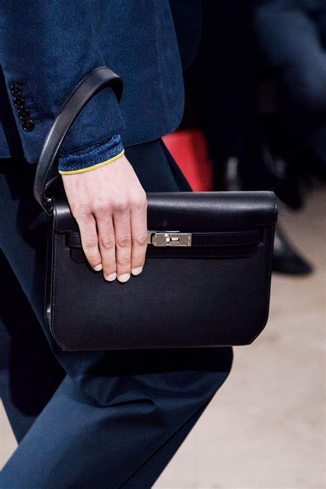 hermes men 2019 winter look clutch
